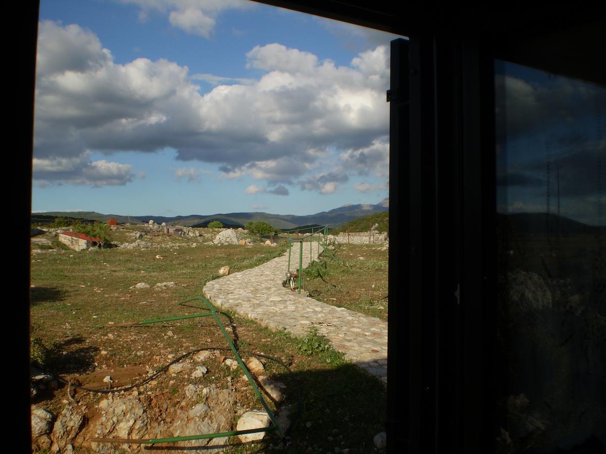 Arachovitika Kalivia Hotell Karyes Rum bild