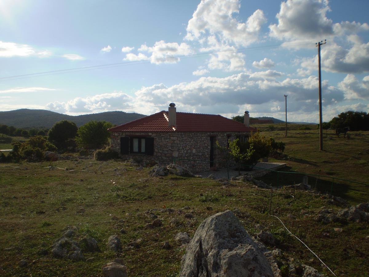 Arachovitika Kalivia Hotell Karyes Exteriör bild