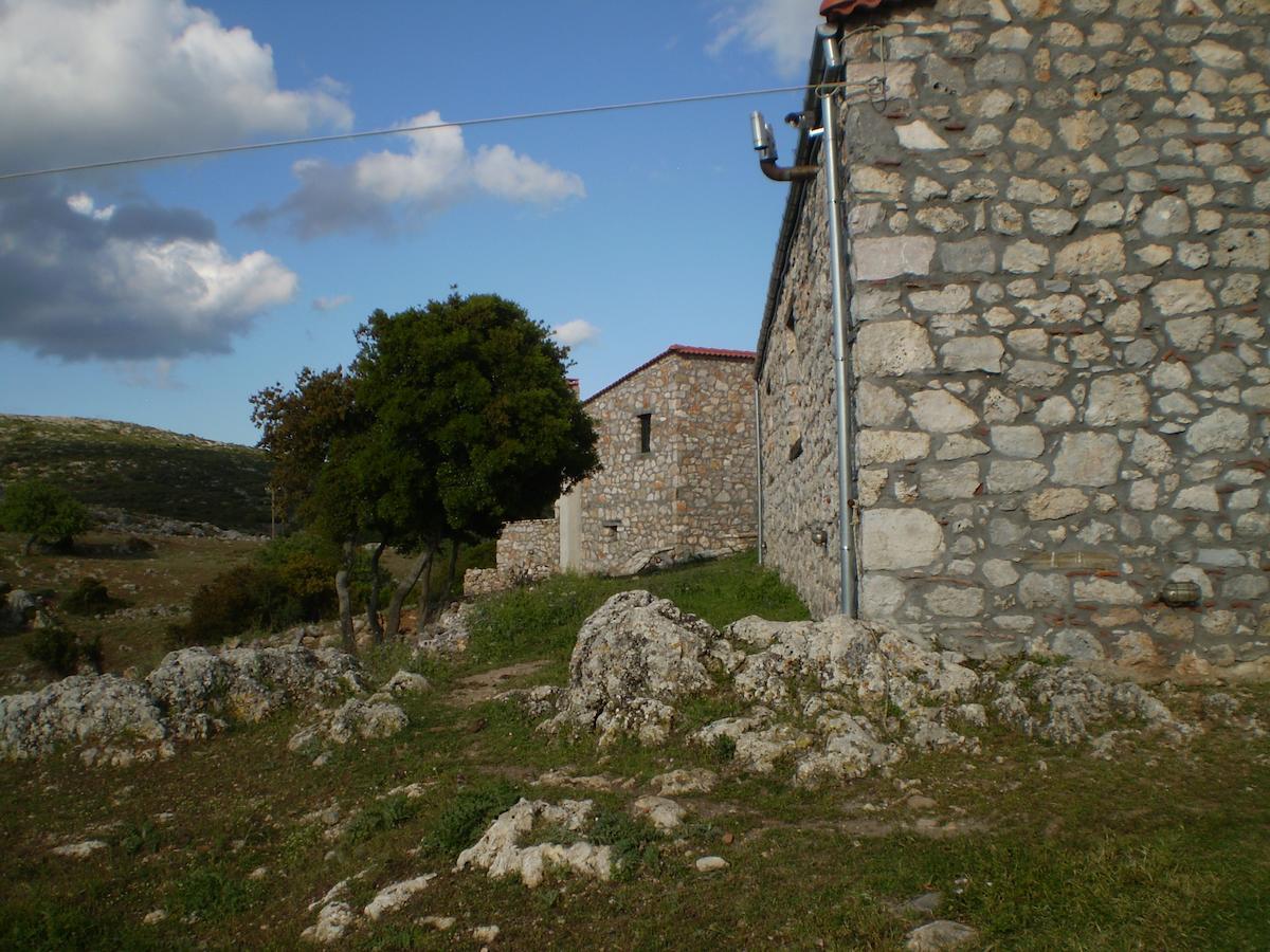 Arachovitika Kalivia Hotell Karyes Exteriör bild